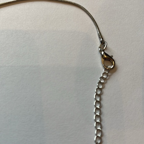 Elegant Silver Tone Necklace with Colorful Pendant - Picture 6 of 9